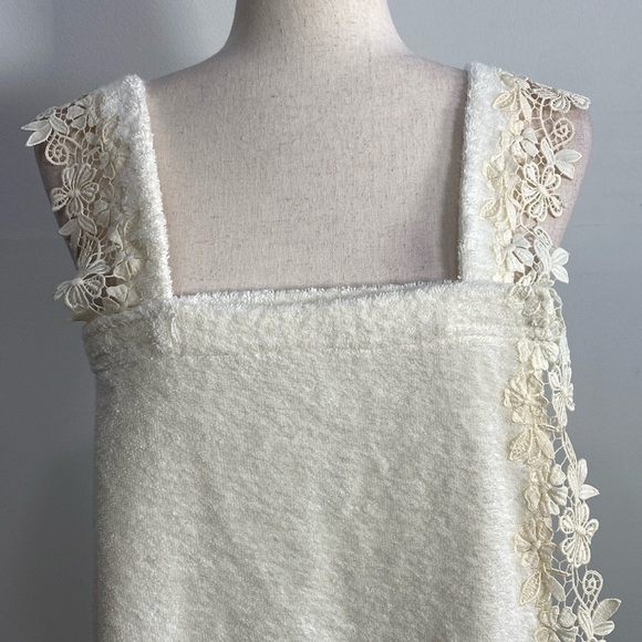 Vintage Cream Wrap Towel Floral Embroidered Flirty feminine Women's S/M - Picture 6 of 16